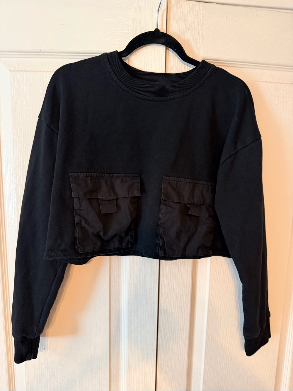 Vici Black Cropped Sweatshirt with Front Utility Pockets